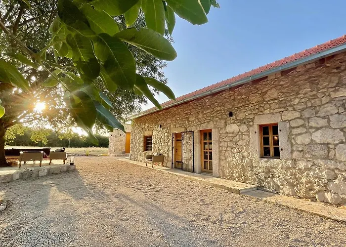 Kostela Stone House