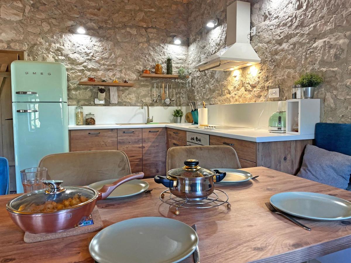 Holiday home Kostela Stone House *