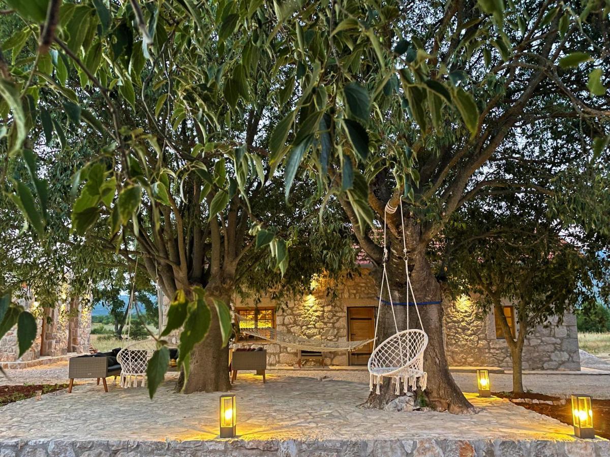 Kostela Stone House * Stolac