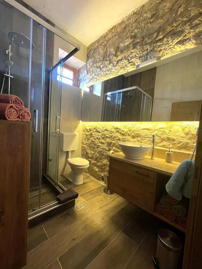 Kostela Stone House Holiday home *